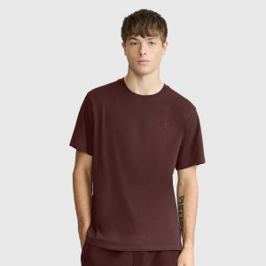 Classic T-Shirt. C Logo